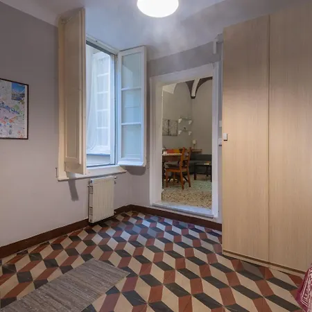 Residenza Colombo * Genoa